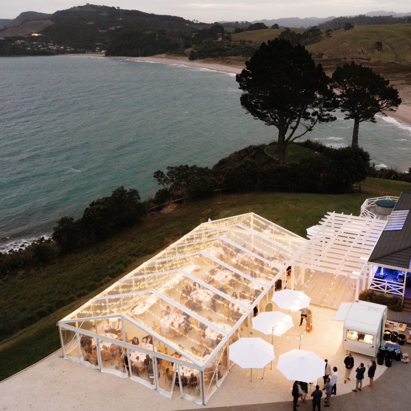 clear marquee