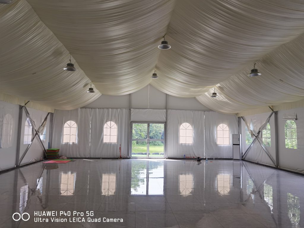 To create a premium event experience, we offer a wide range of optional accessories: ### Sidewall Options * Transparent PVC walls * Glass wall systems * ABS hard walls * Sandwich panel walls ### Roofing Options * White PVC roof * Transparent roof * Mixed transparent roof sections ### Flooring Systems * Wooden flooring * Cassette flooring * Elevated flooring systems ### Additional Accessories * Glass entrance doors * Lighting systems * Air conditioning systems * Decorative ceiling liners * Curtains and drapes * Rain gutter systems ## Applications Our dinner party marquees are widely used for: ### Luxury Private Events Create an elegant dining environment for family gatherings and exclusive celebrations. ### Corporate Dinners Provide a professional venue for company banquets, award ceremonies, and networking events. ### Garden Party Events Transform outdoor spaces into sophisticated dining venues without permanent construction. ### Hotel and Resort Functions Expand event capacity with temporary dining structures for weddings, gala dinners, and seasonal celebrations.
